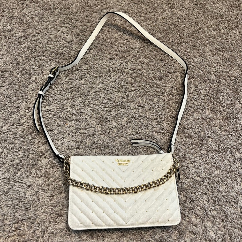 Victoria's Secret White Quilted Crossbody with Gold Chain - Picture 3 of 8